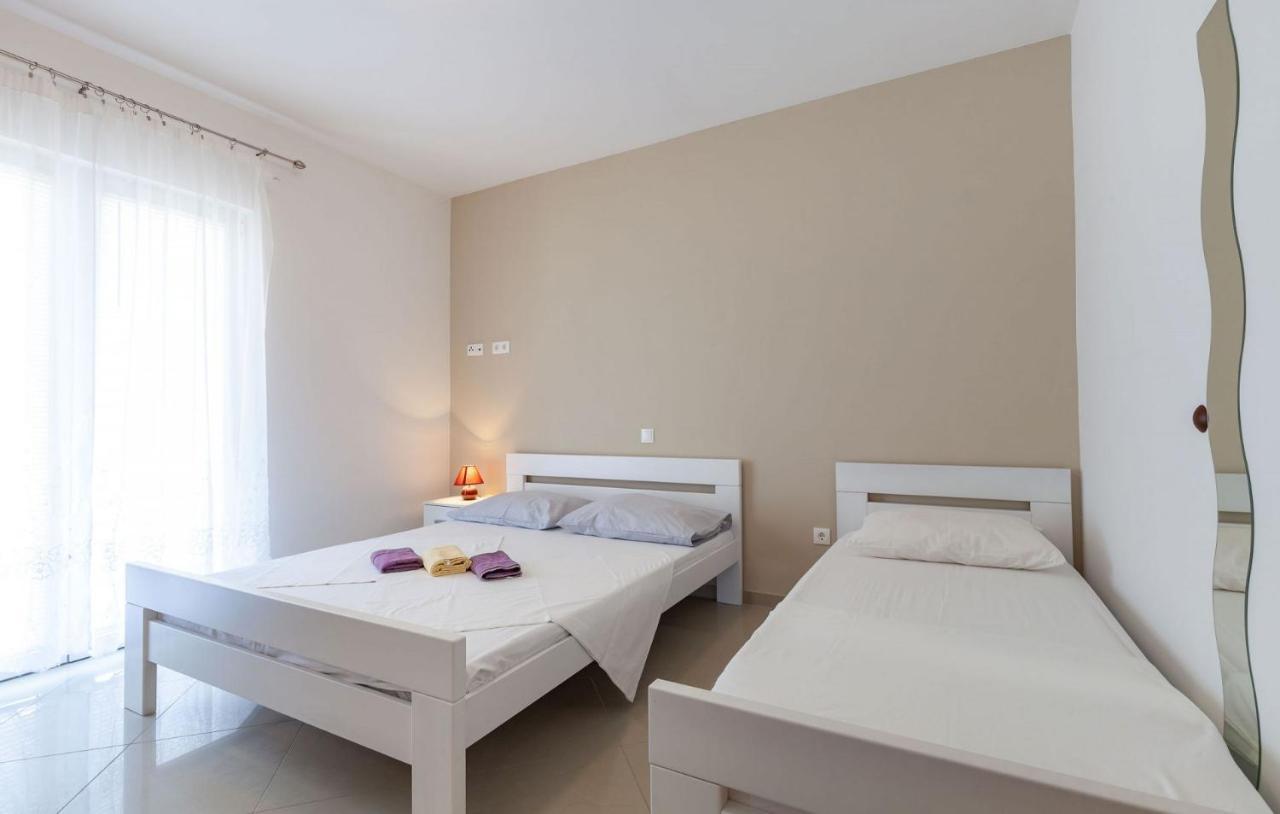 Apartments With A Parking Space Stanici, Omis - 17894 Exterior photo